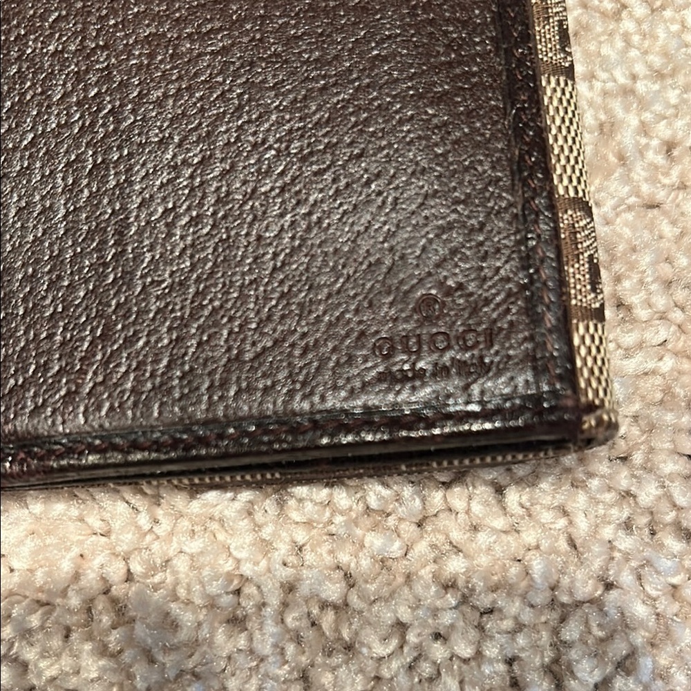 Gucci Brown wallet with Iconic Design - Picture 9 of 13